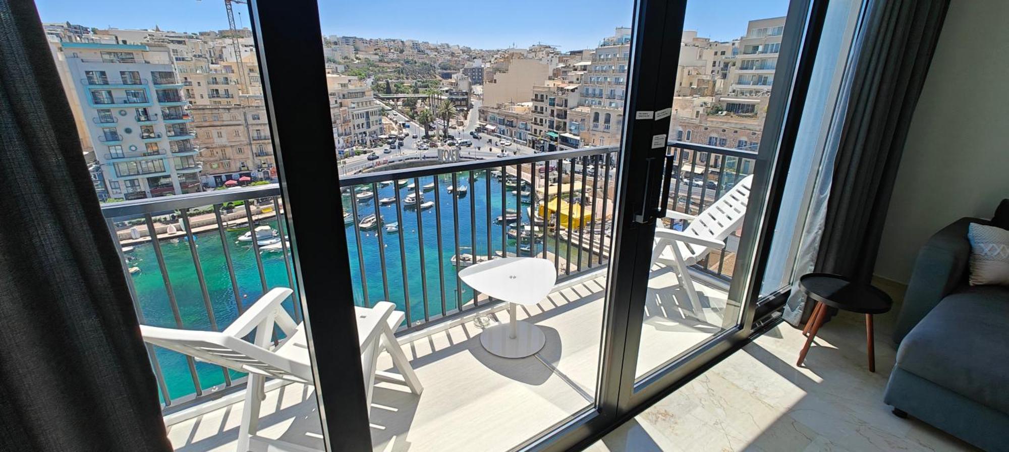 Luxury Sea Front At Spinola Bay St Julians Apartment Saint Julian's Exterior photo